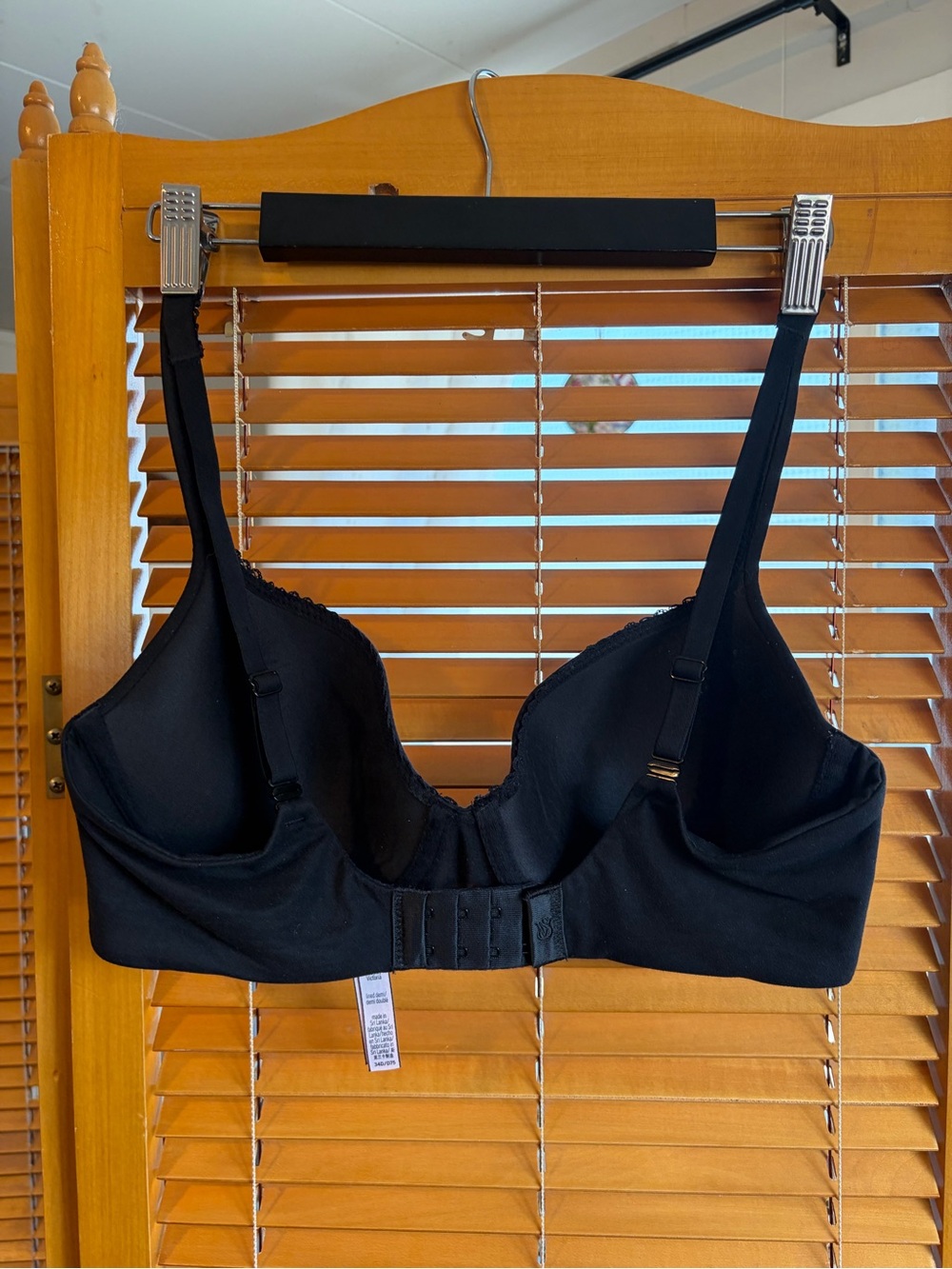 Victoria's Secret Black Lightly Lined Underwire T-Shirt Bra 34D Lingerie sexy - Picture 3 of 5